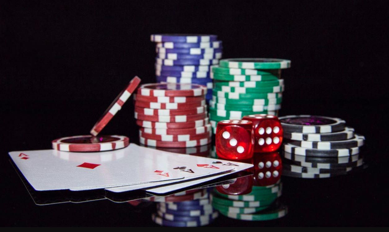 The Pros and Cons of Online Casino Games